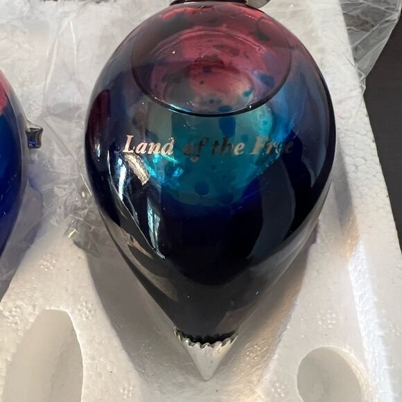 THE BRANFORD EDITIONS SET OF TWO HEIRLOOM GLASS ORNAMENTS NEW - Picture 4 of 10